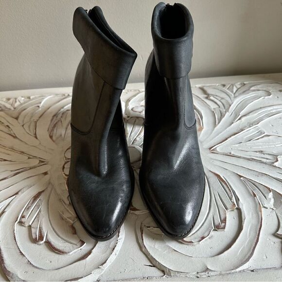LUCKY BRAND Women's Nycott Leather Booties 10 - Picture 5 of 11